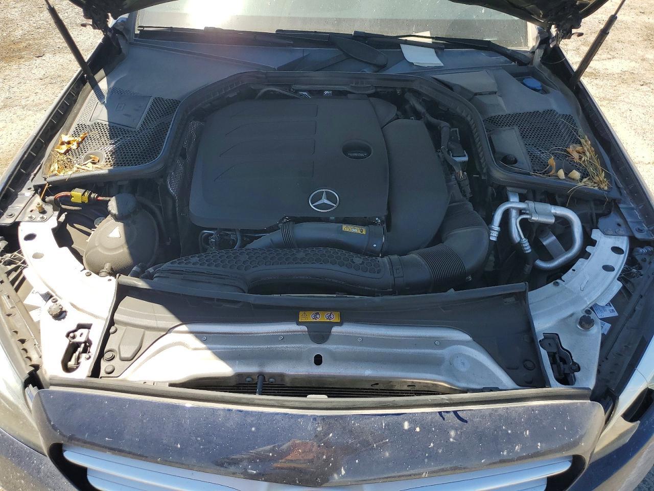 2020 Mercedes-Benz C 300 - zdjęcie 11