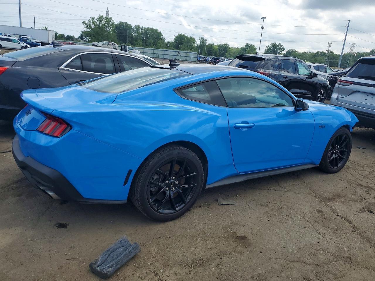 2025 Ford Mustang Gt - zdjęcie 3