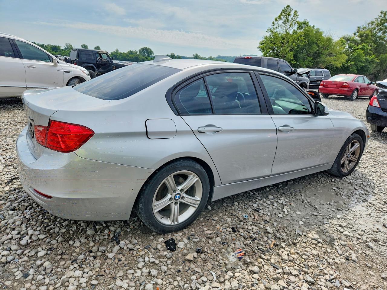 BMW Seria 3 - zdjęcie 3