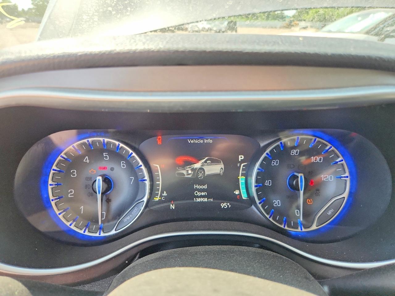 2018 Chrysler Pacifica Limited - zdjęcie 9