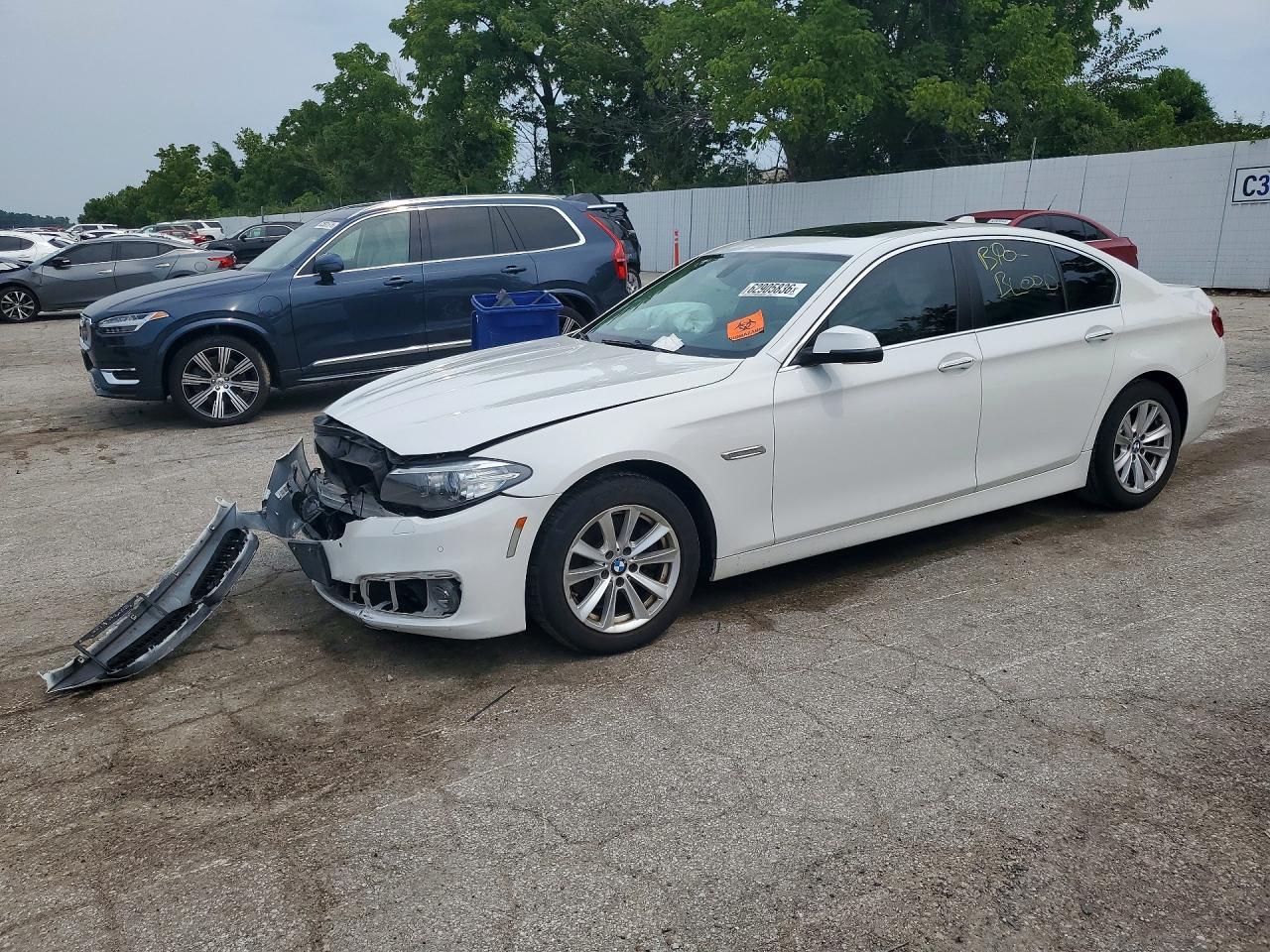 2015 BMW 528 I - zdjęcie główne