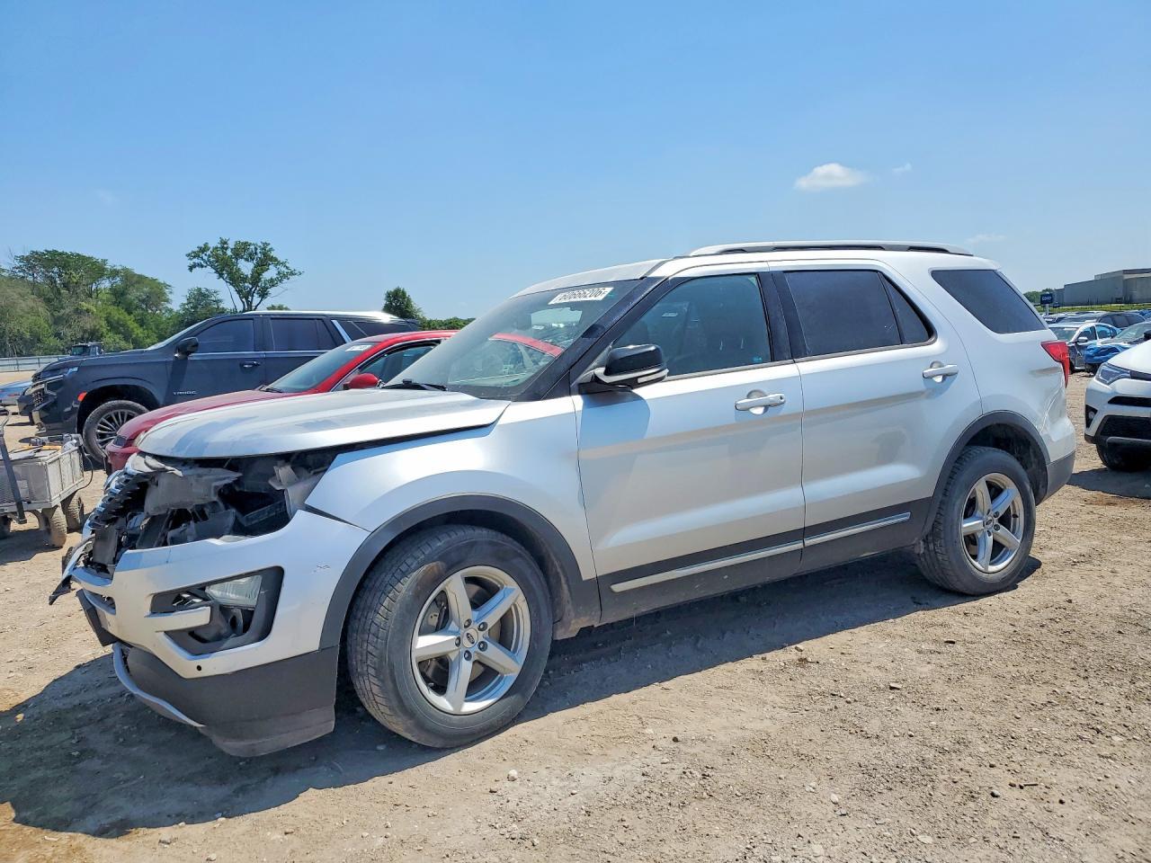 2016 Ford Explorer Xlt - zdjęcie główne