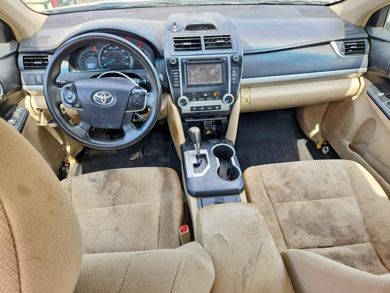 2014 Toyota Camry Le - zdjęcie 8