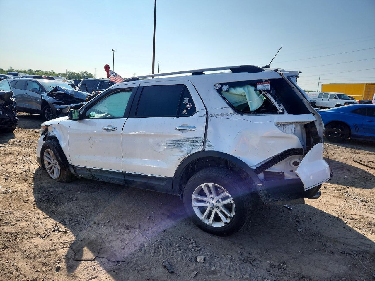2015 Ford Explorer Xlt - zdjęcie 2