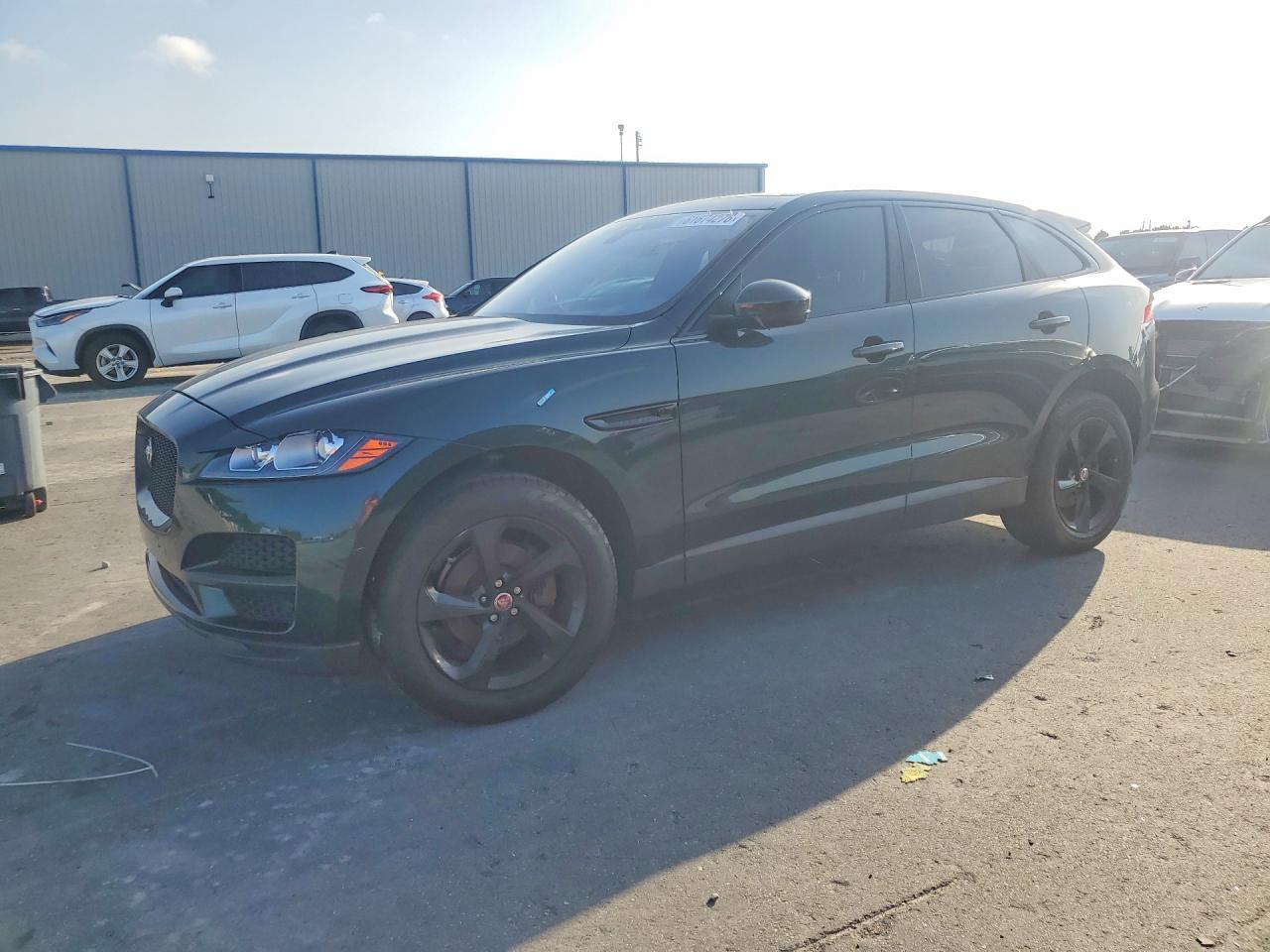 2017 Jaguar F-Pace Premium - zdjęcie główne