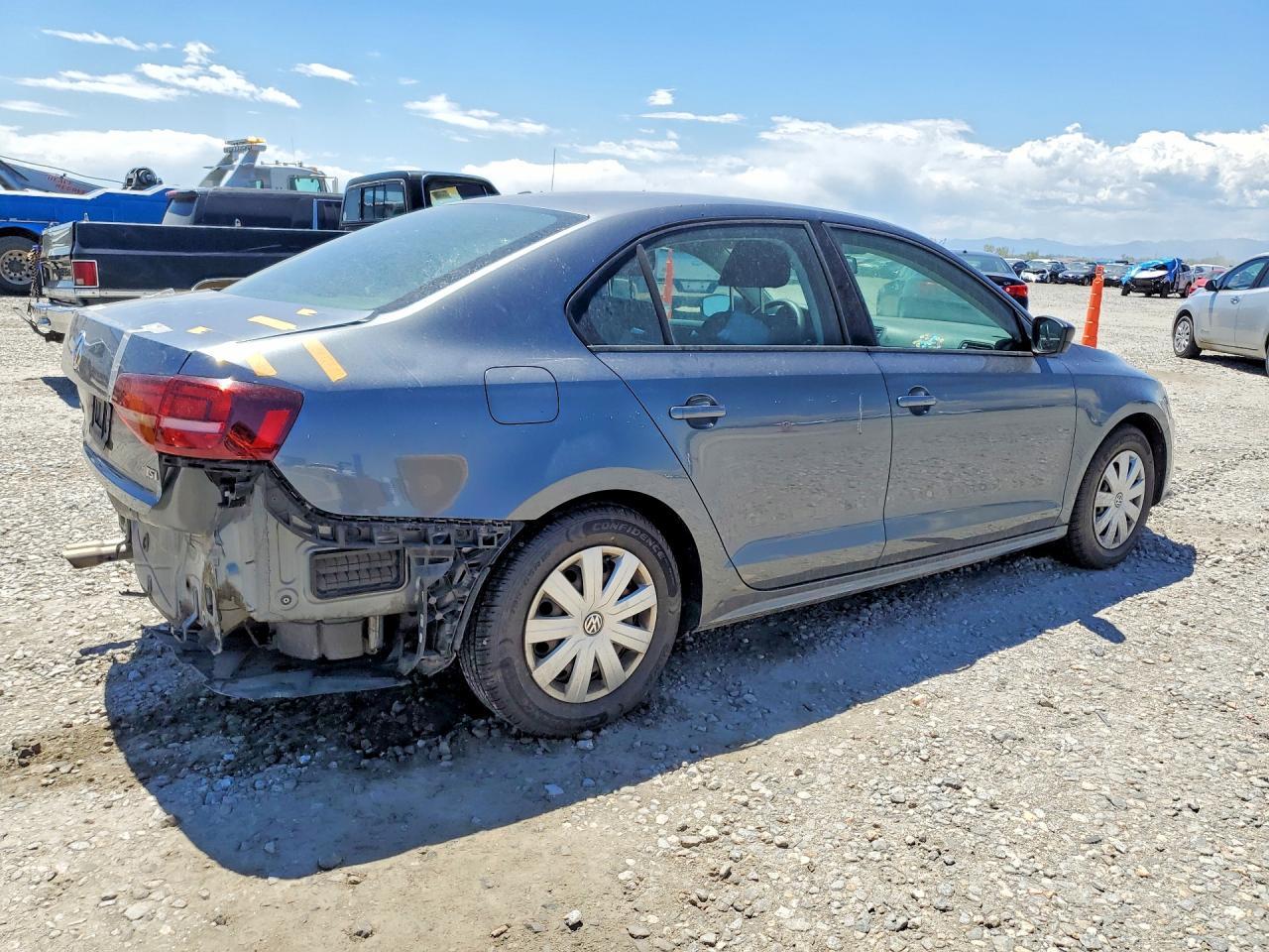 2016 Volkswagen Jetta S - zdjęcie 3