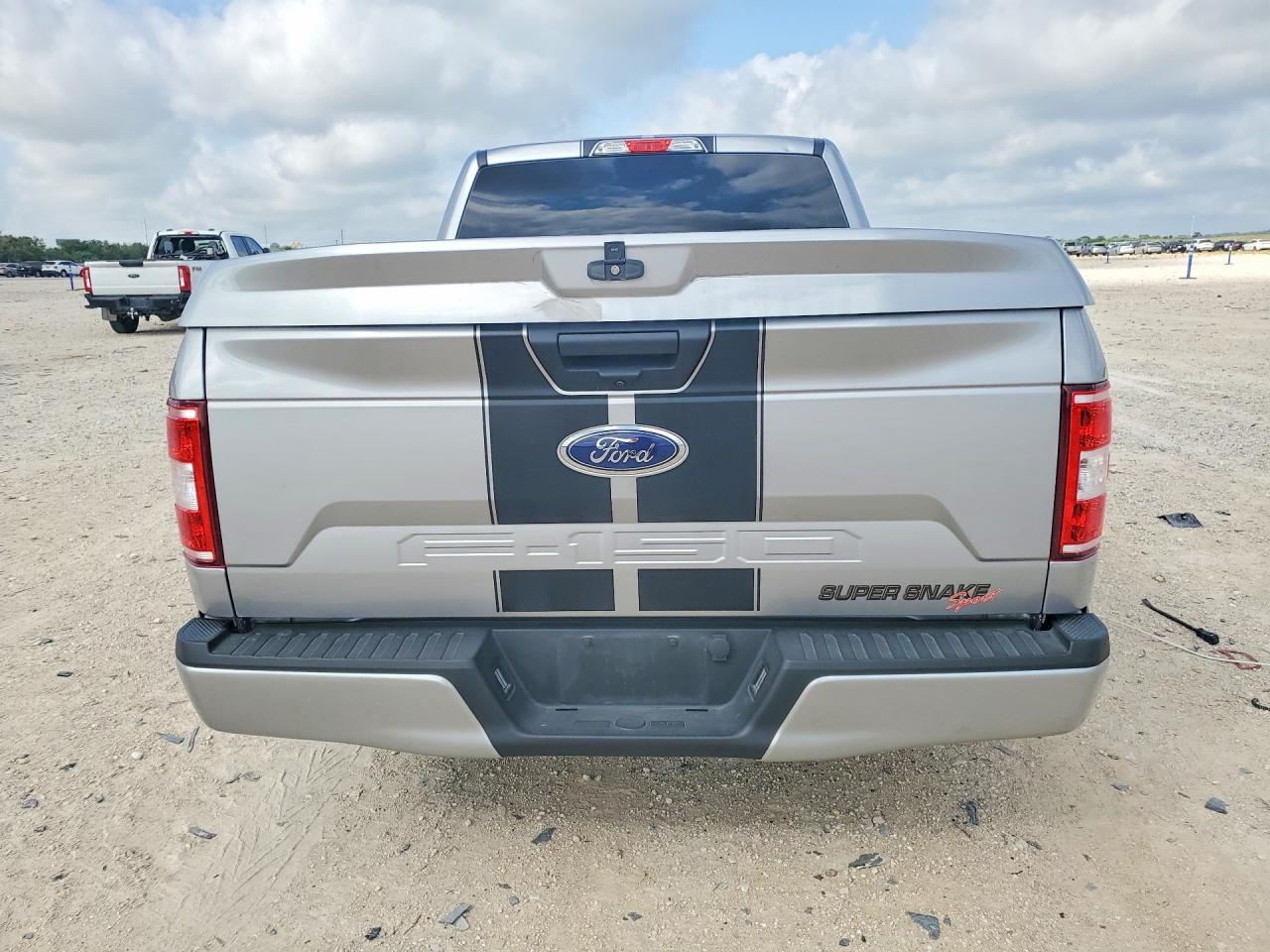 2020 Ford F150 - zdjęcie 6