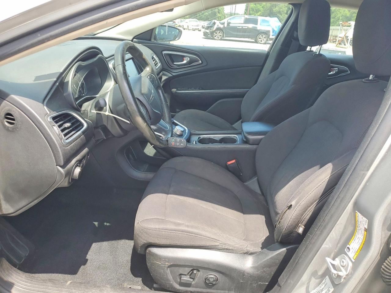 2015 Chrysler 200 Limited - zdjęcie 7