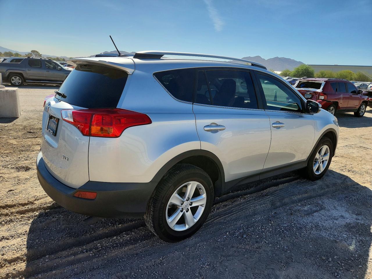 2014 Toyota Rav4 Xle - zdjęcie 3