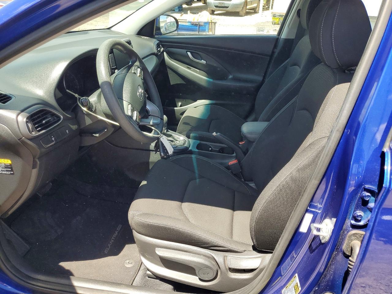 2019 Hyundai Elantra Gt Base - zdjęcie 7
