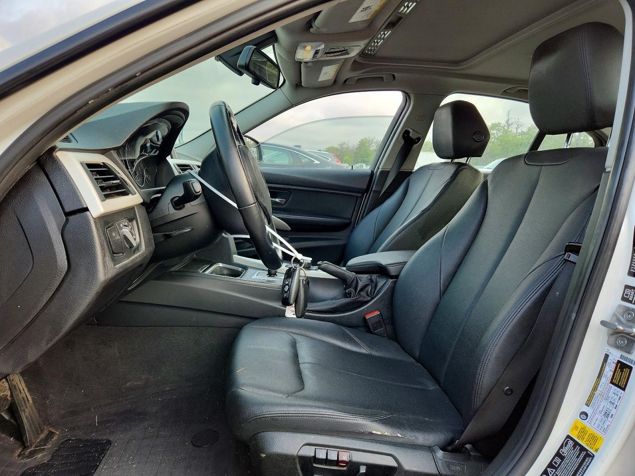 2013 BMW 320 I xDrive - zdjęcie 7