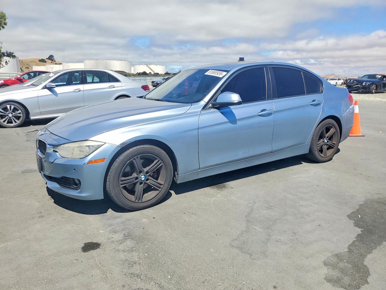 2013 BMW 320 I - zdjęcie główne