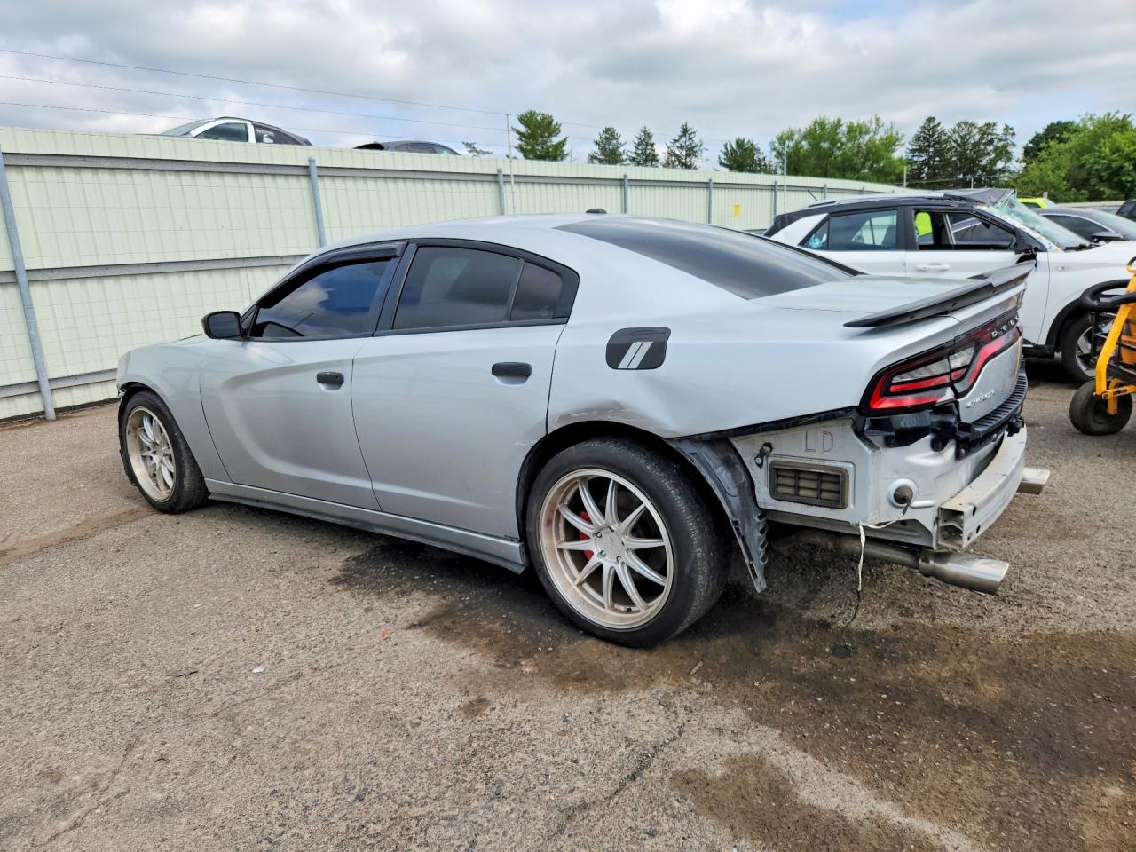 2019 Dodge Charger Gt - zdjęcie 2
