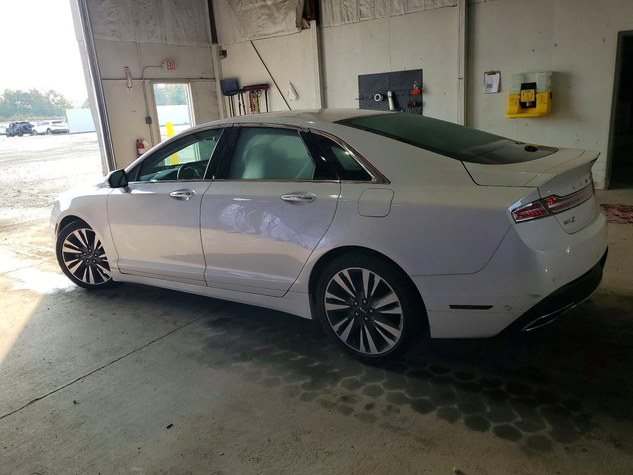 2017 Lincoln Mkz Reserve - zdjęcie 2