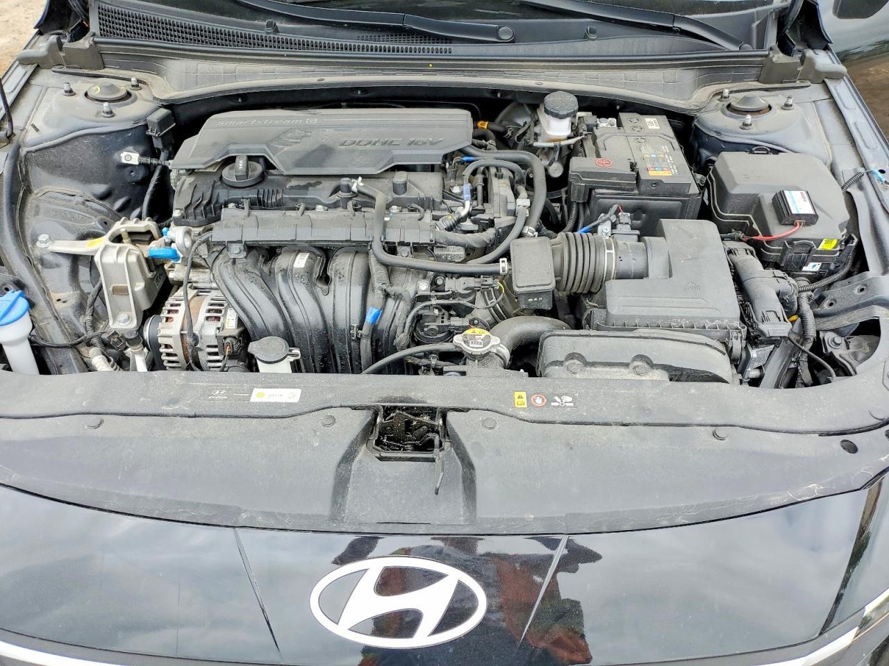 2025 Hyundai Elantra Sel Sport - zdjęcie 11
