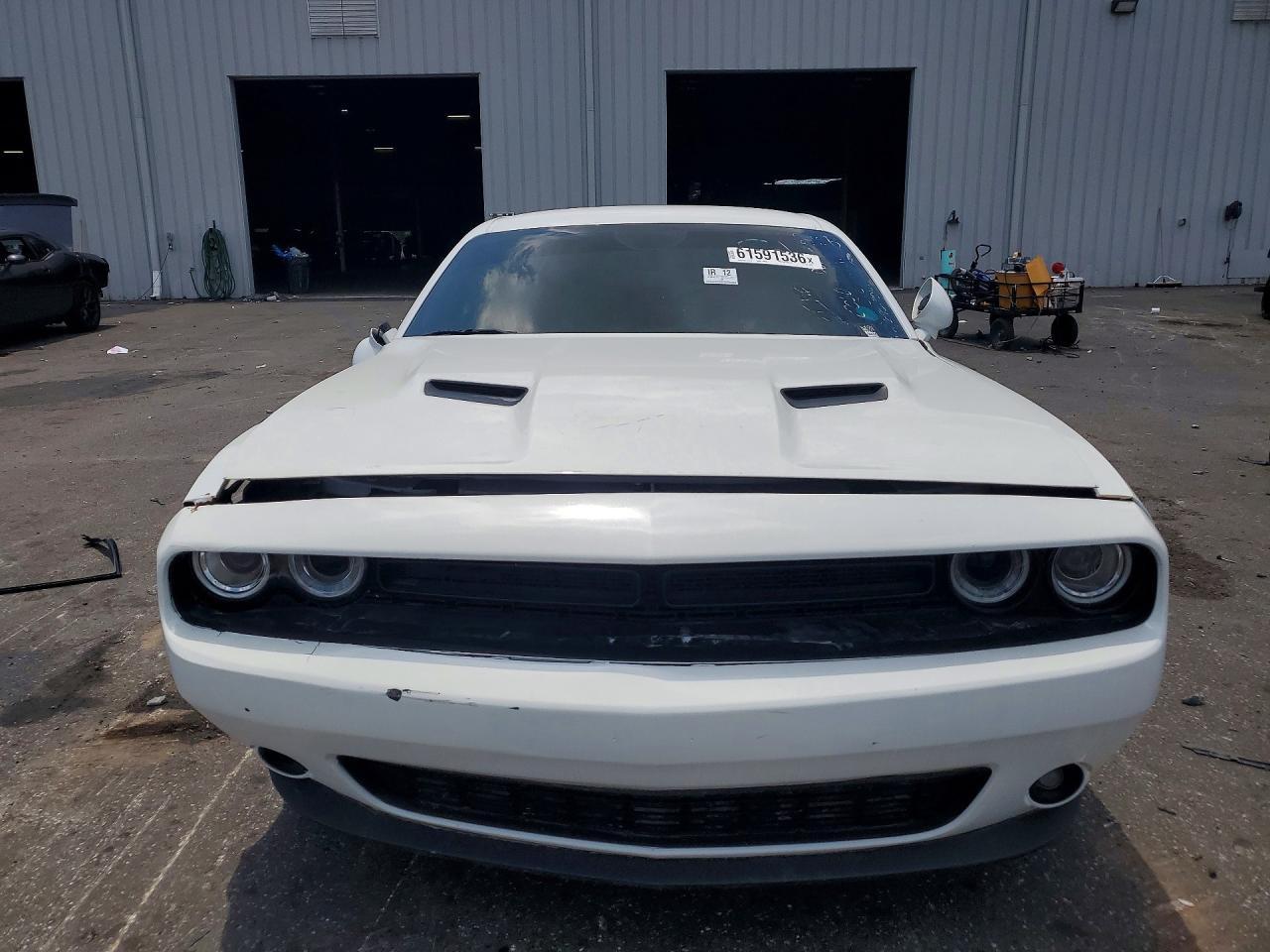 2021 Dodge Challenger Sxt - zdjęcie 5