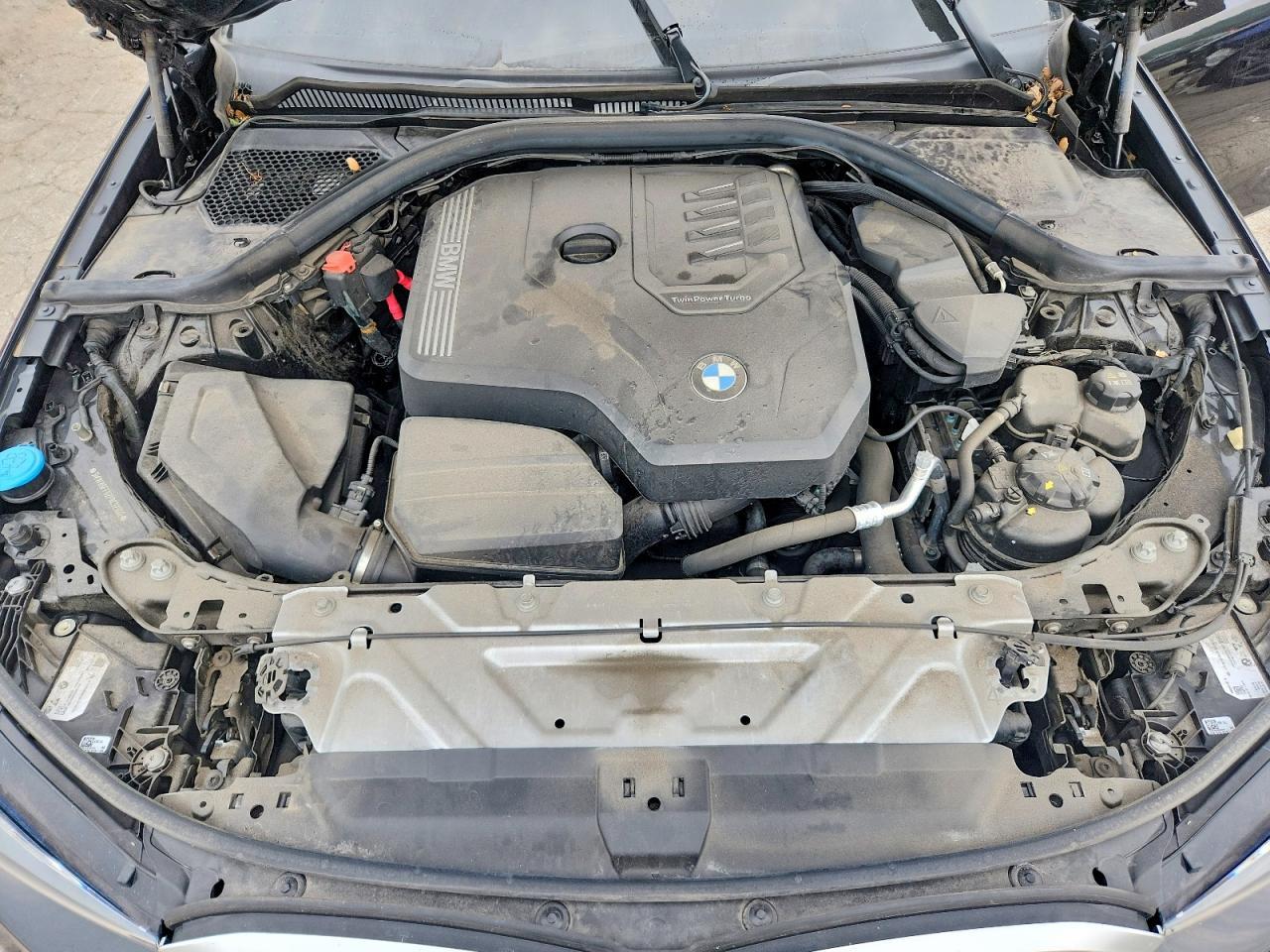 2023 BMW Seria 3 330i - zdjęcie 11