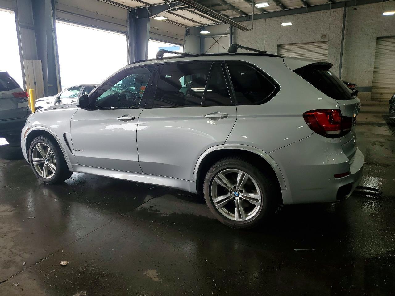 2015 BMW X5 xDrive50I - zdjęcie 2