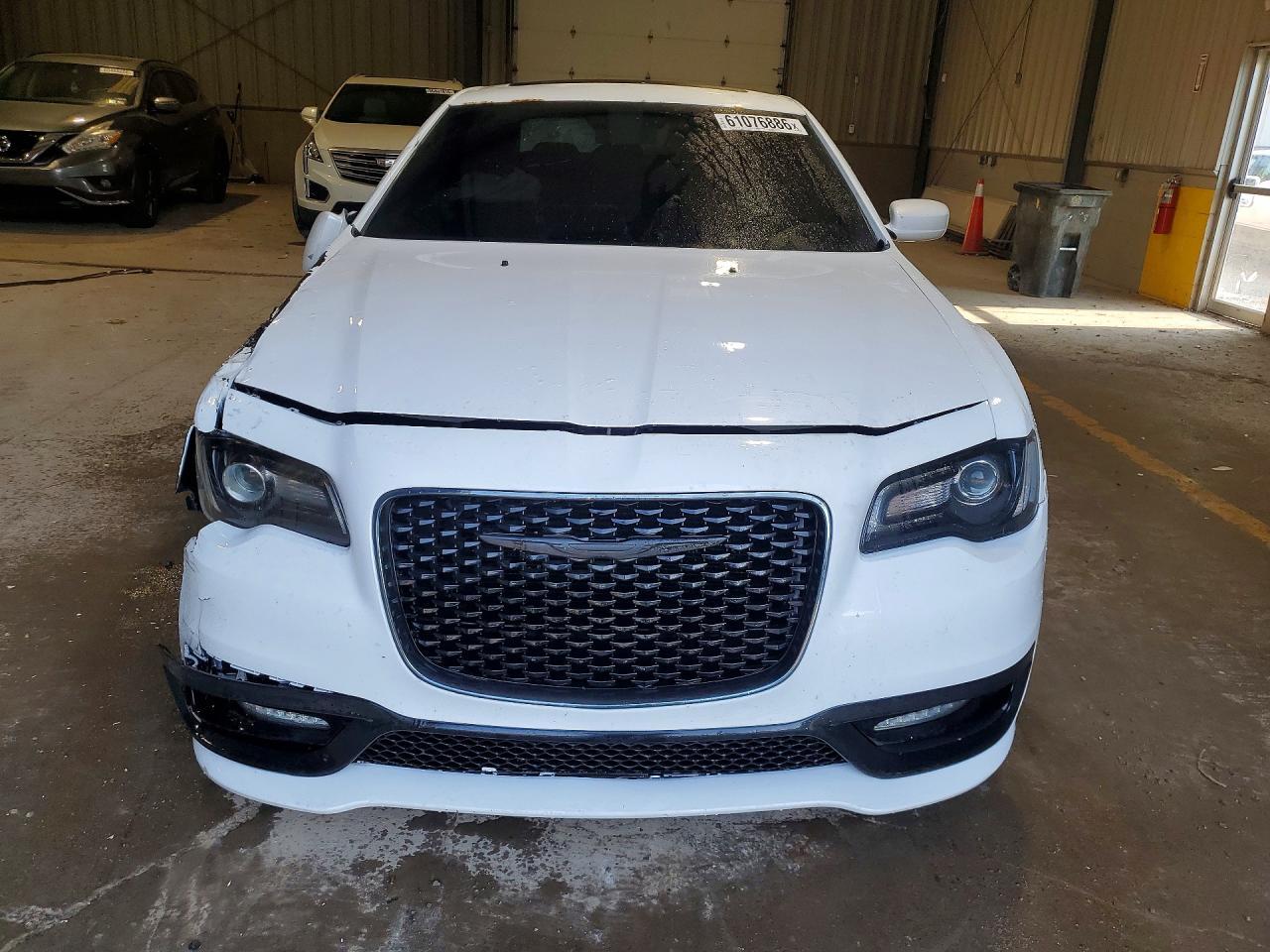 2016 Chrysler 300C - zdjęcie 5