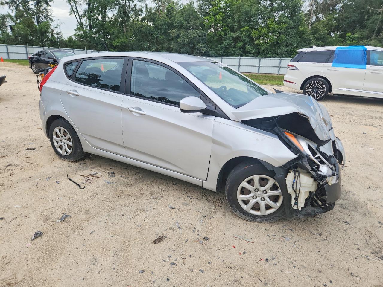 2013 Hyundai Accent Gs - zdjęcie 4