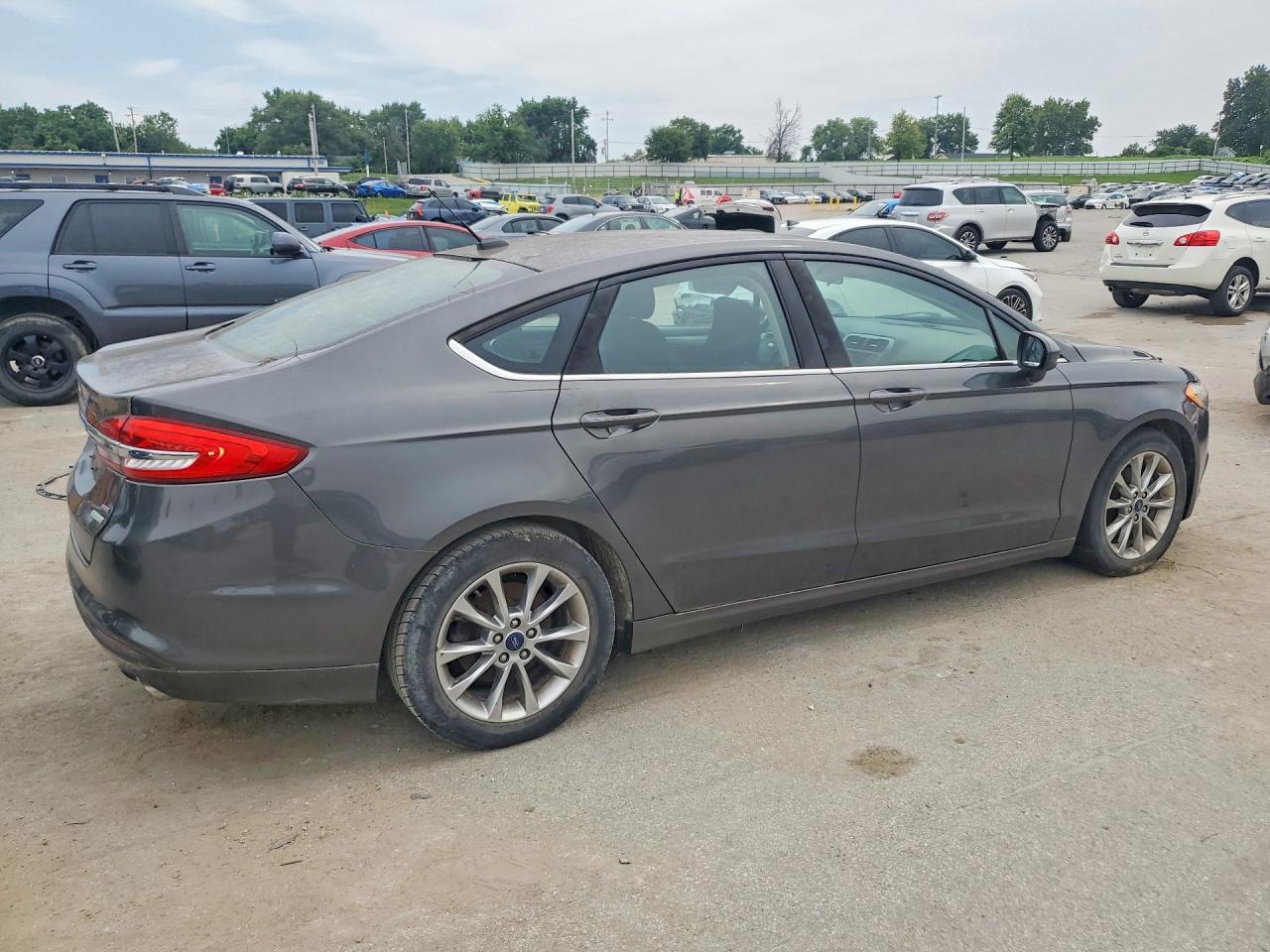 2017 Ford Fusion Se - zdjęcie 3
