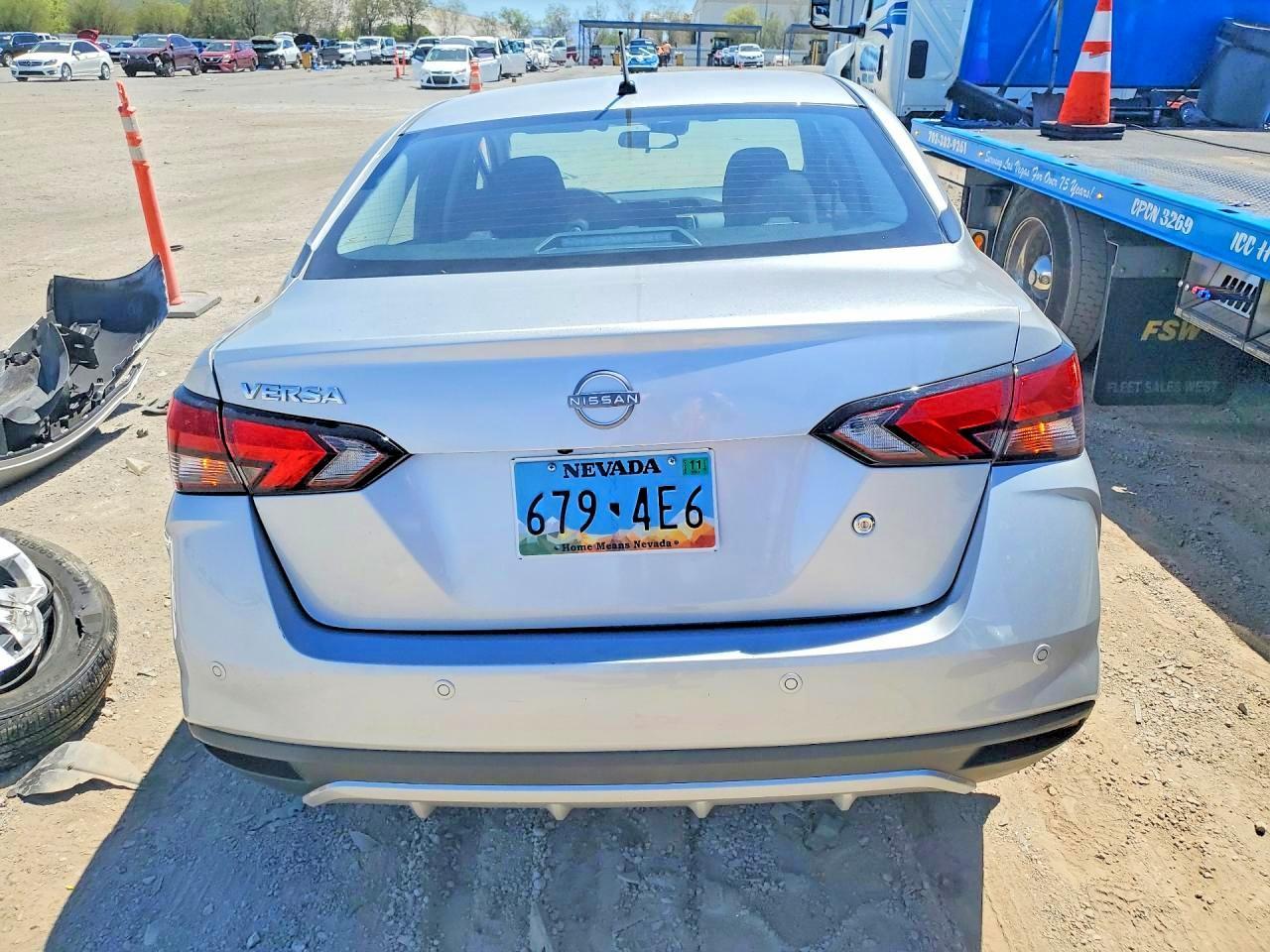 2025 Nissan Versa S - zdjęcie 12