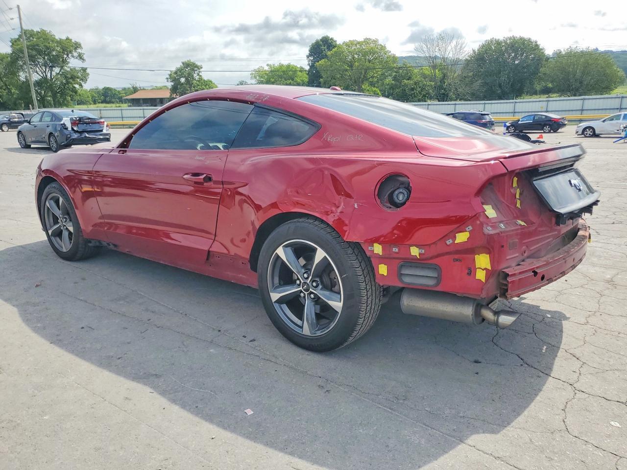 2015 Ford Mustang - zdjęcie 2