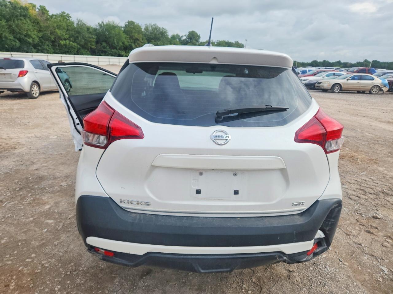 2019 Nissan Kicks Sr - zdjęcie 6