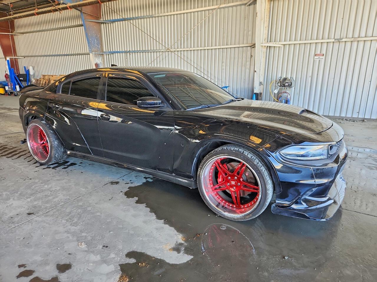 2016 Dodge Charger R/T Scat Pack - zdjęcie 4