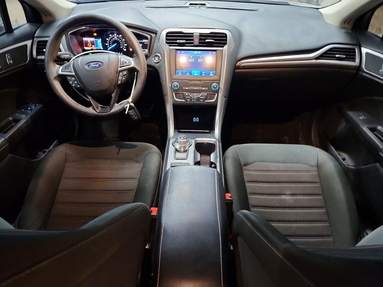 2020 Ford Fusion Se - zdjęcie 8