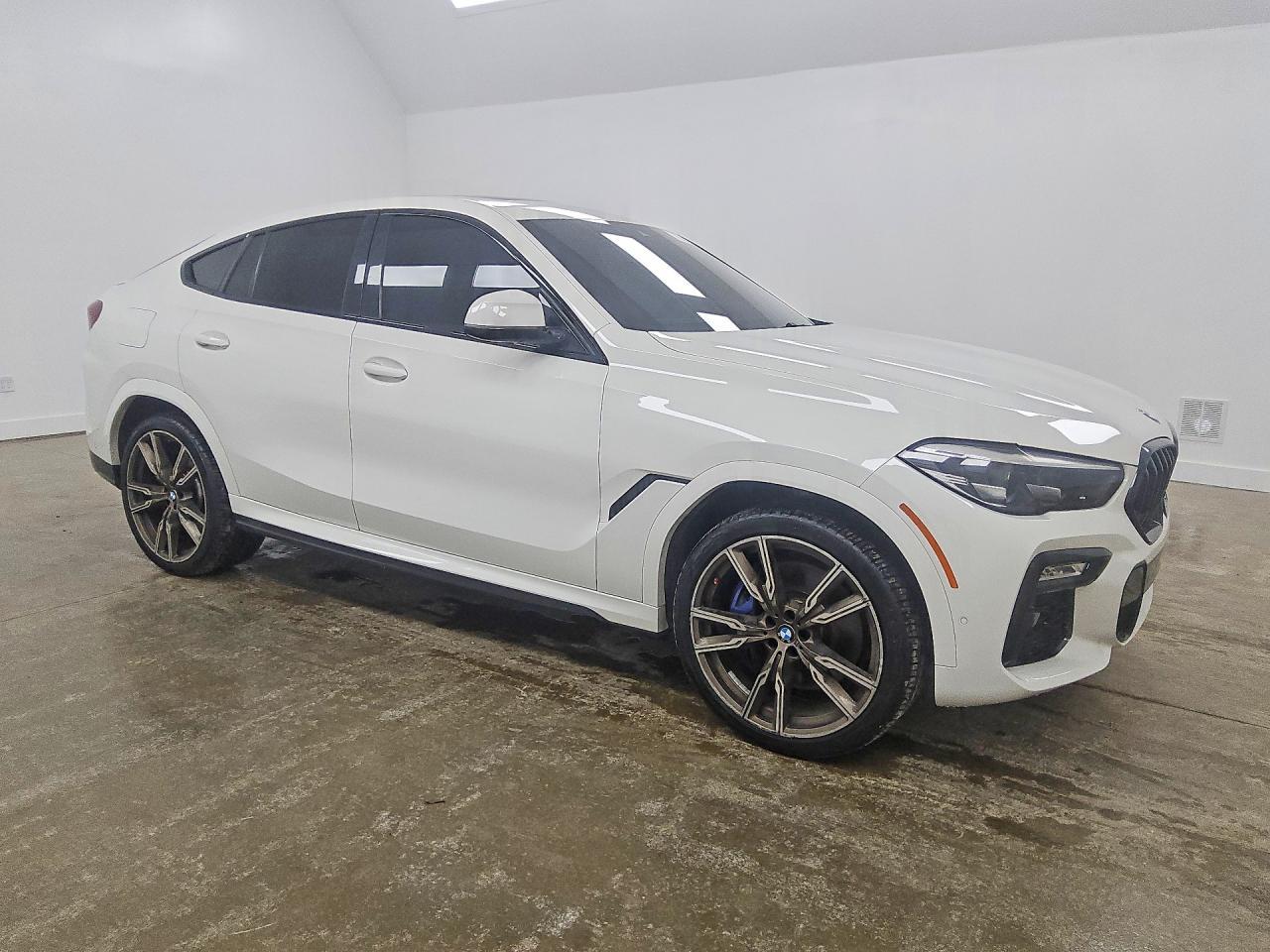 2021 BMW X6 M50I - zdjęcie 4