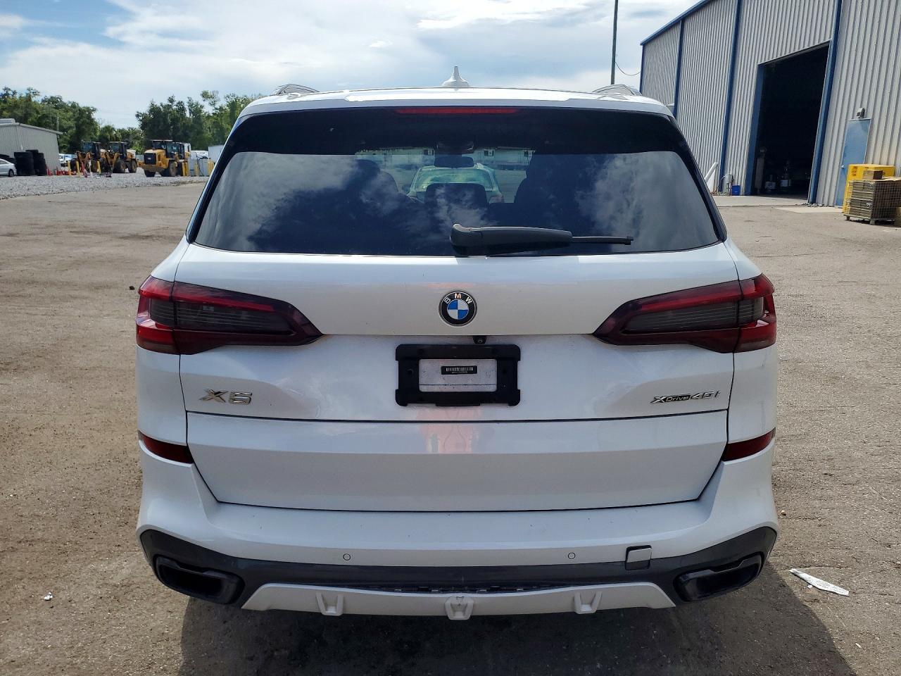 2021 BMW X5 xDrive40I - zdjęcie 6