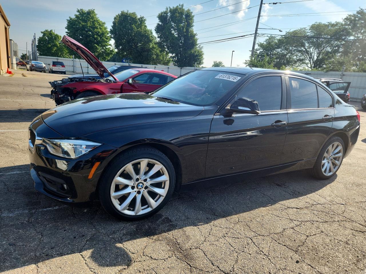 2018 BMW 320 Xi - zdjęcie główne