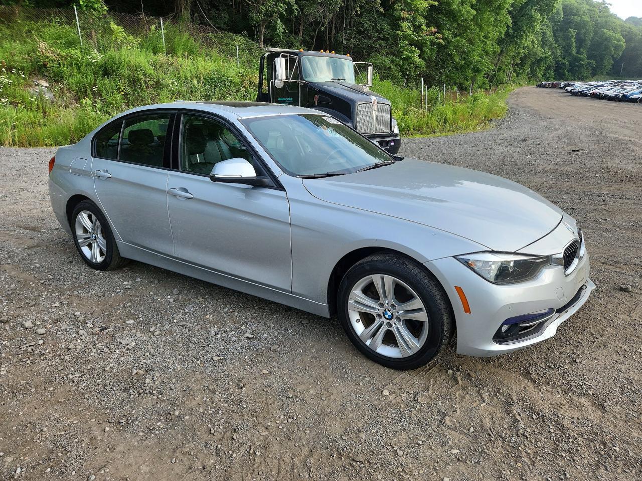 2016 BMW Seria 3 328i - zdjęcie 4