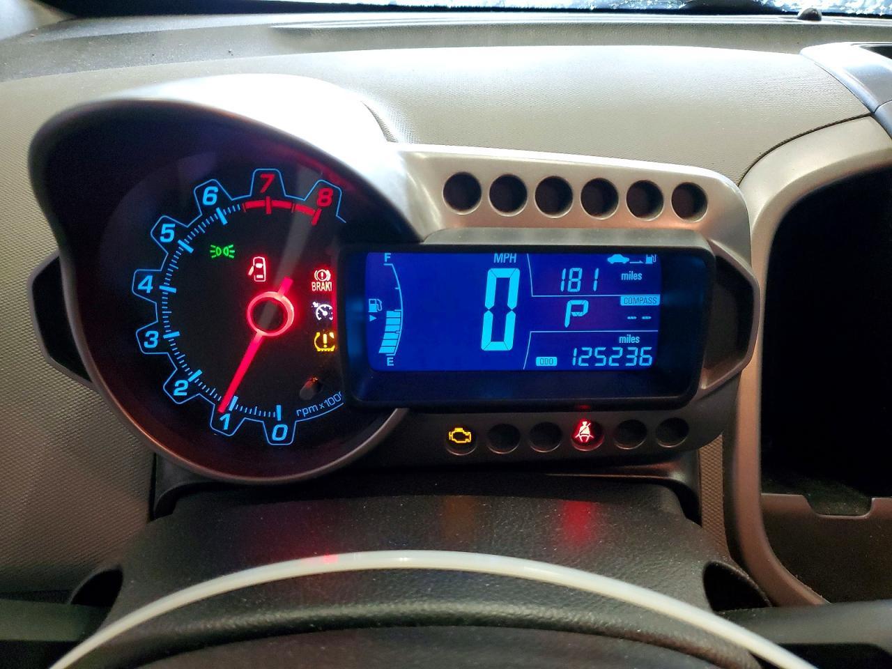 2015 Chevrolet Sonic Lt - zdjęcie 9