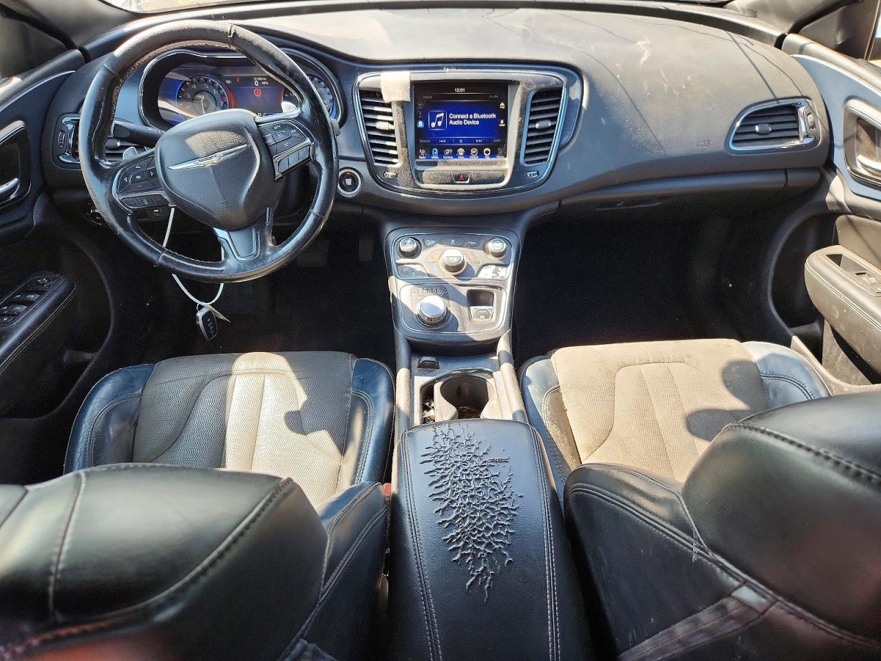 2016 Chrysler 200 S - zdjęcie 8