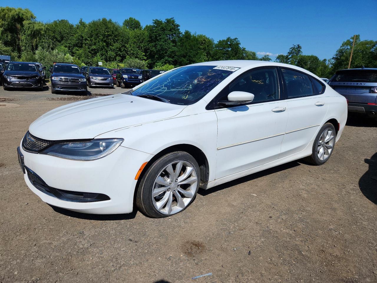2016 Chrysler 200 S - zdjęcie główne