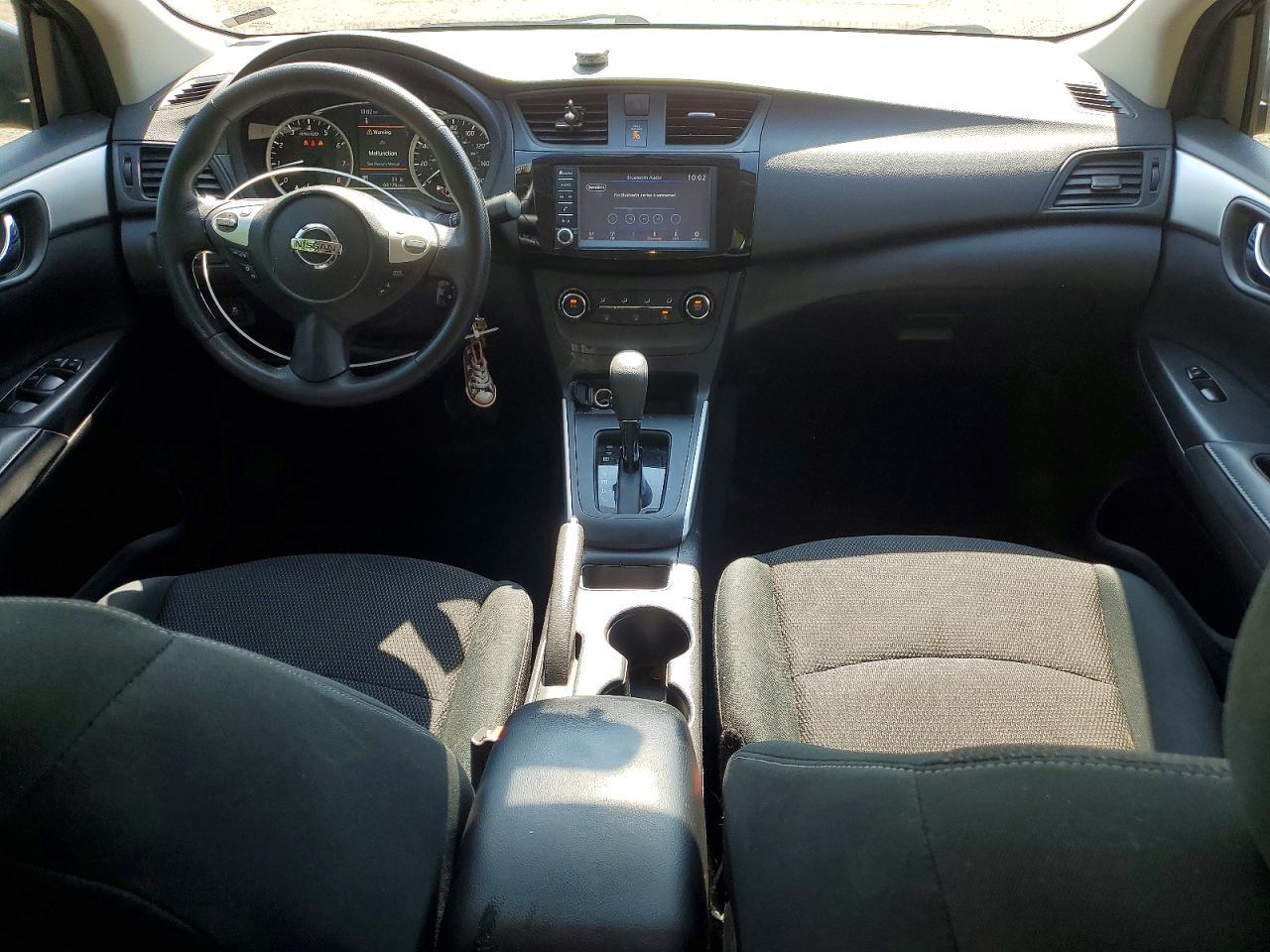 2019 Nissan Sentra S - zdjęcie 8