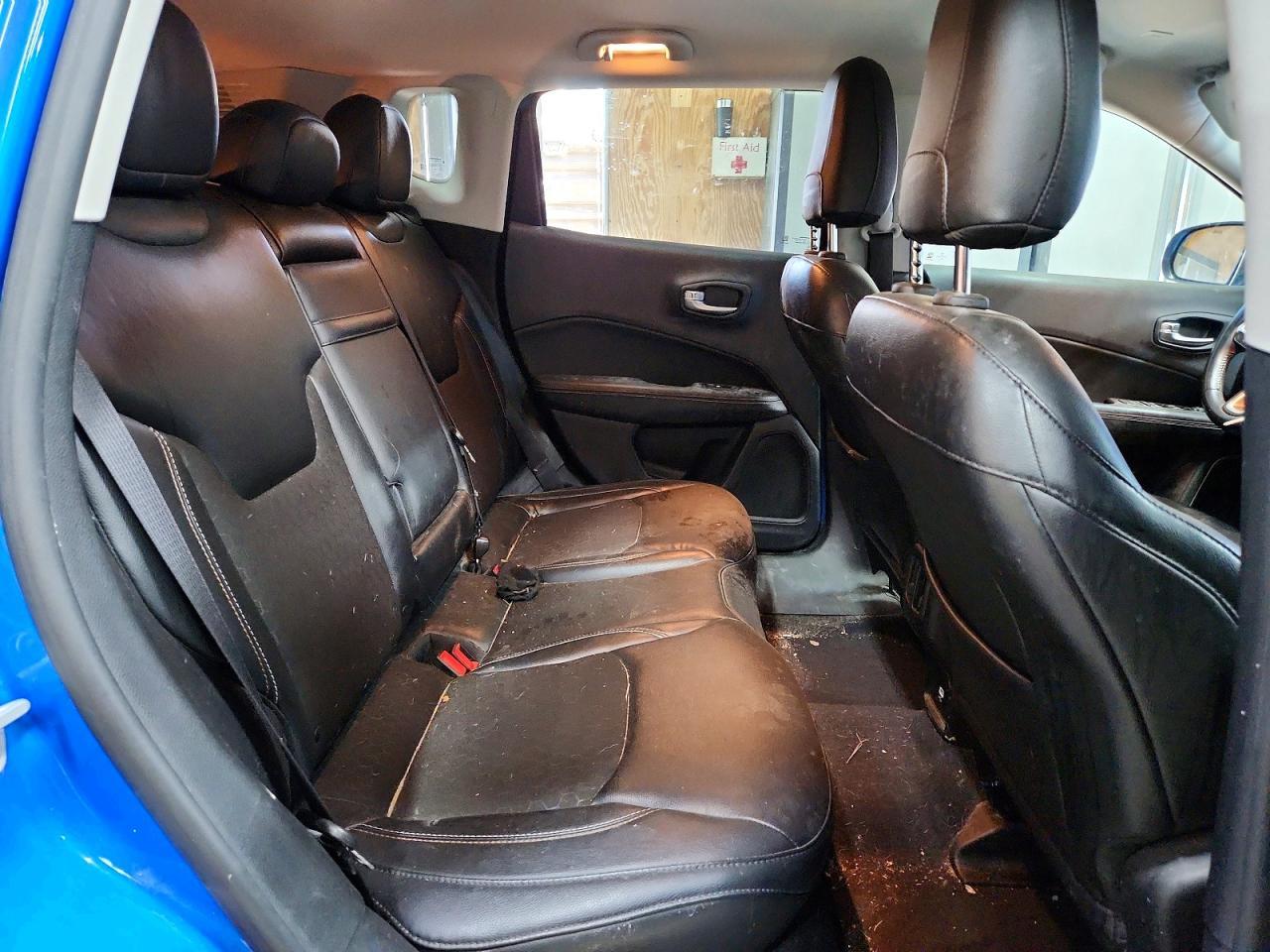 2018 Jeep Compass Latitude - zdjęcie 11