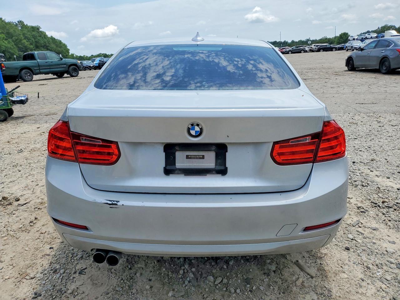 2014 BMW 328 I - zdjęcie 6