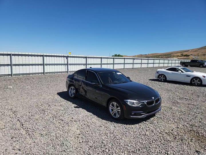 2017 BMW Seria 3 330i - zdjęcie 13