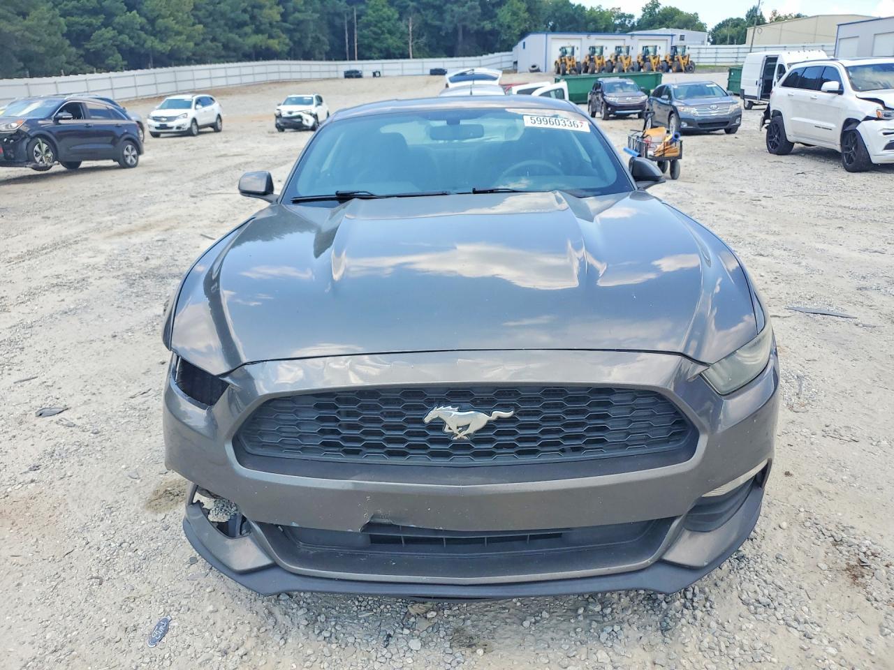 2015 Ford Mustang - zdjęcie 5