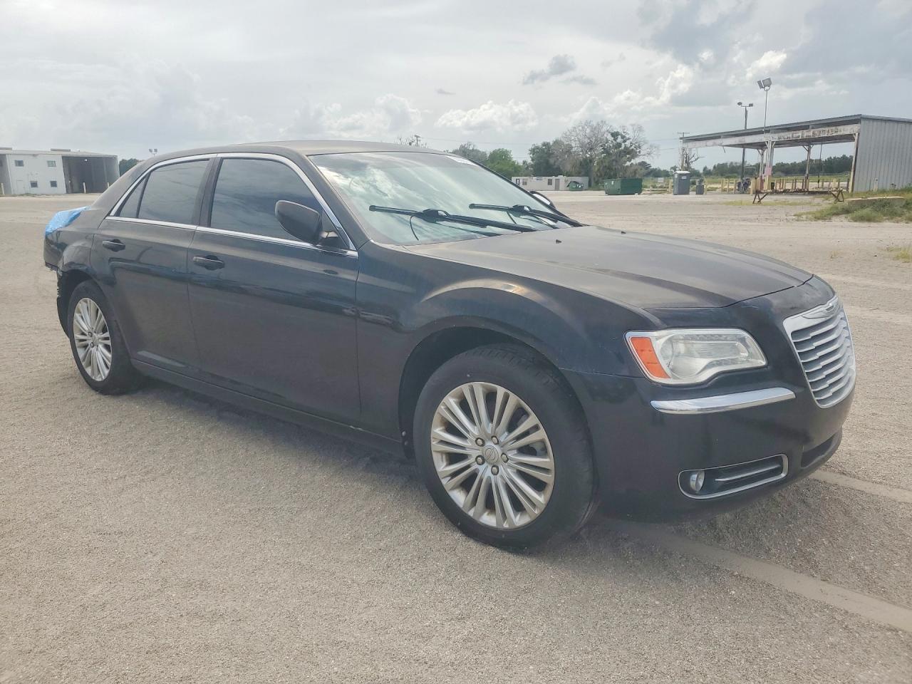 2014 Chrysler 300 - zdjęcie 4