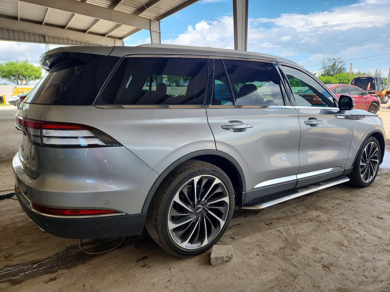 2020 Lincoln Aviator Reserve - zdjęcie 3