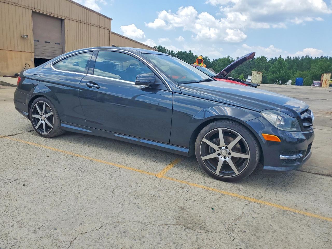 2015 Mercedes-Benz C 250 - zdjęcie 4