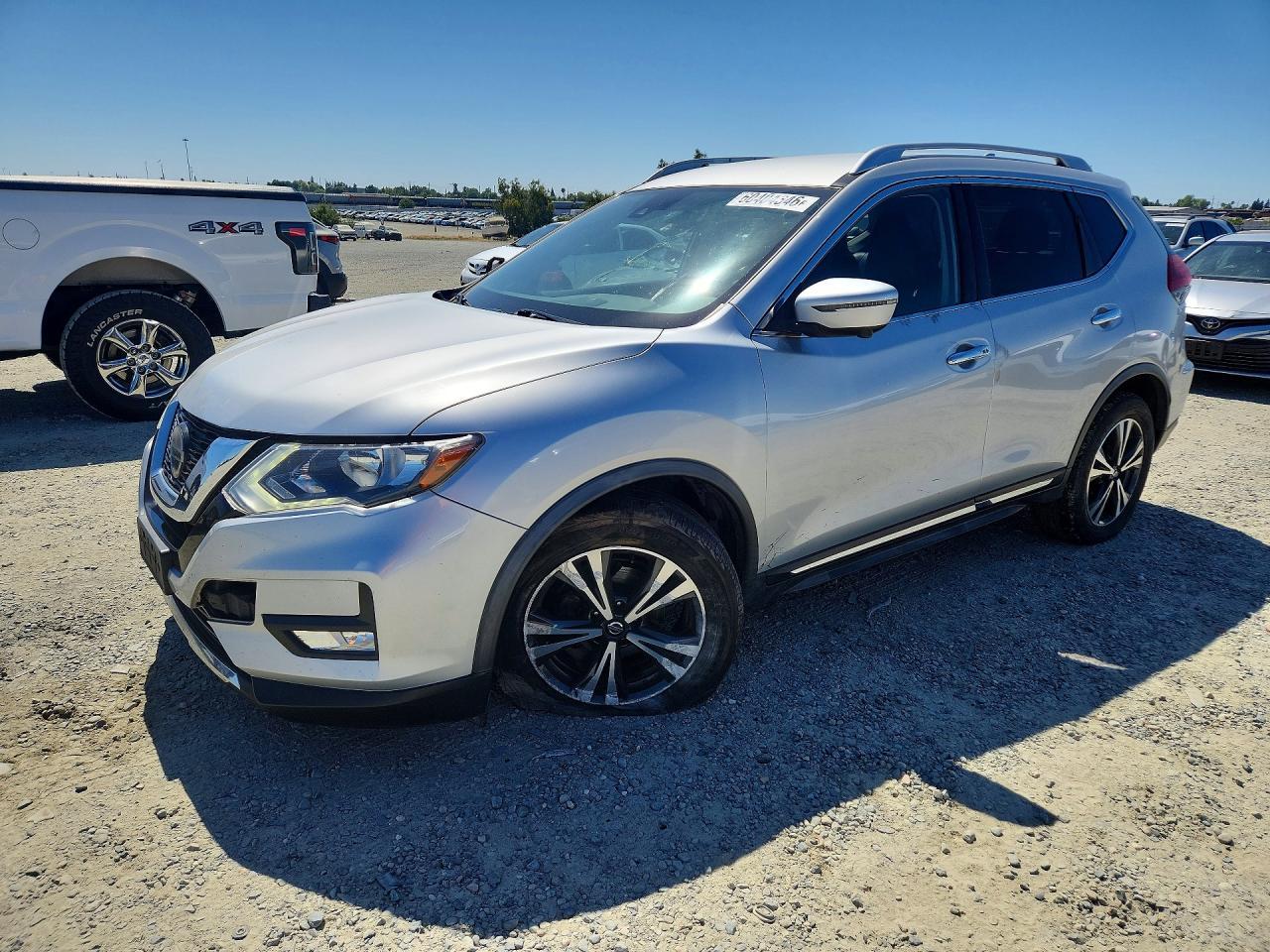2018 Nissan Rogue Sl - zdjęcie główne