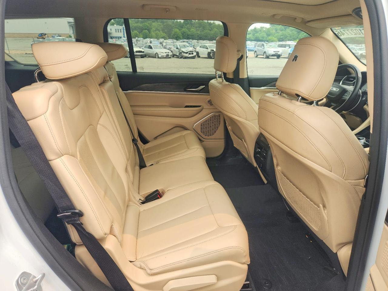 2021 Jeep Grand Cherokee L Limited - zdjęcie 11
