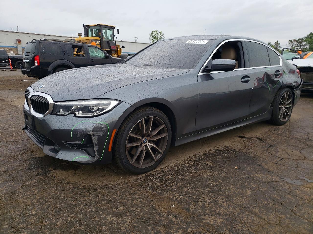 2021 BMW 330Xi - zdjęcie główne