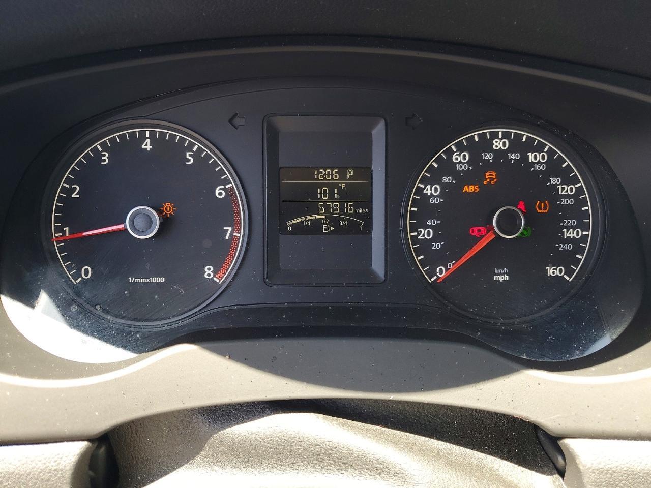 2014 Volkswagen Jetta Base - zdjęcie 9
