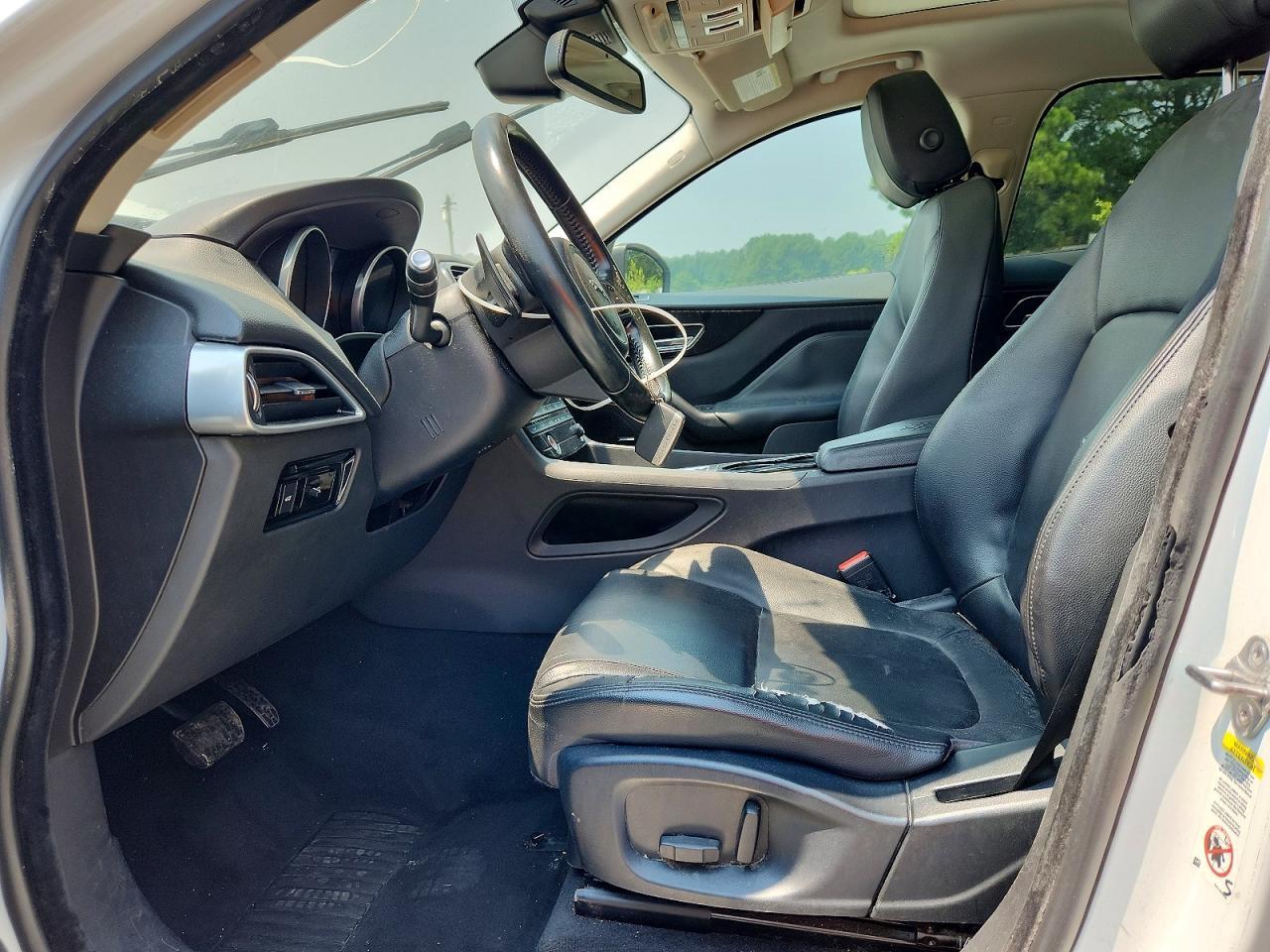 2017 Jaguar F-Pace - zdjęcie 7